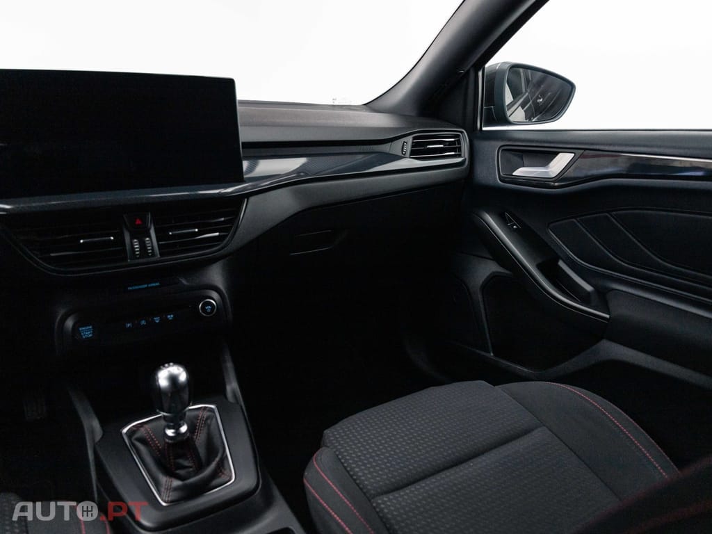 Ford Focus SW 1.0 EcoBoost MHEV ST-Line