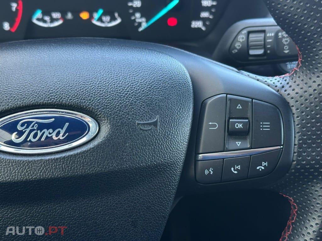 Ford Puma 1.0 EcoBoost MHEV ST-Line