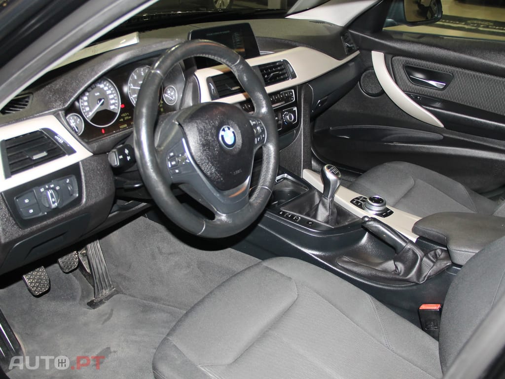 BMW 318 d Touring Advantage