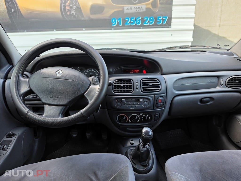 Renault Mégane 1.4 16V Privilège