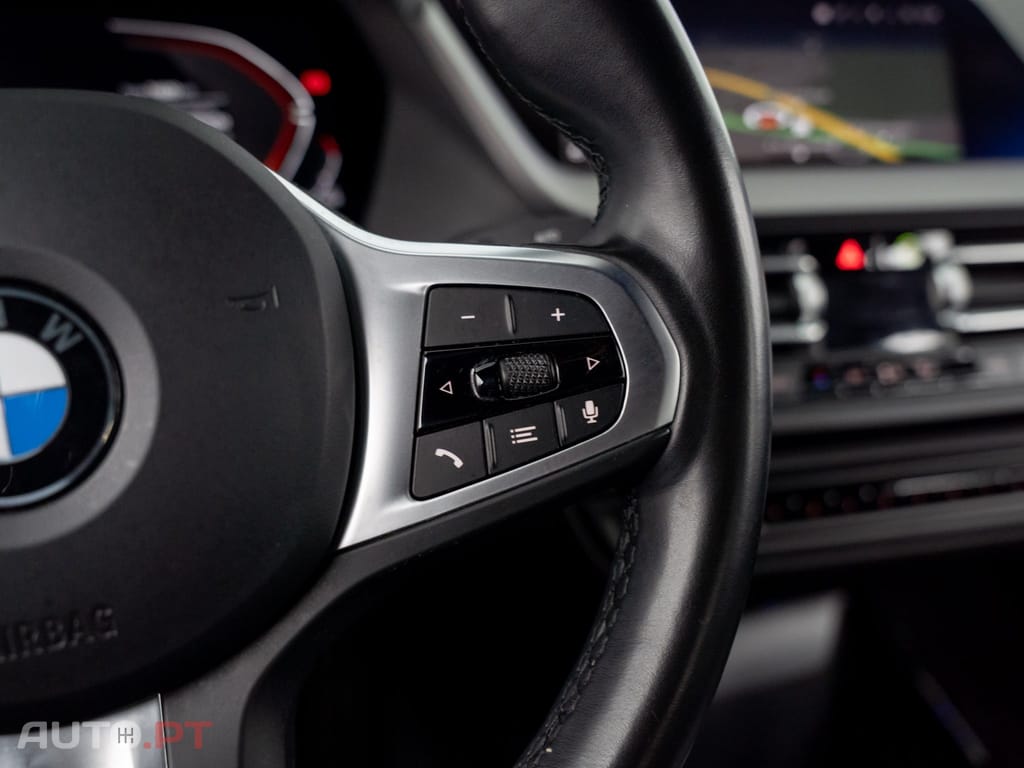 BMW 216 d Pack Desportivo M