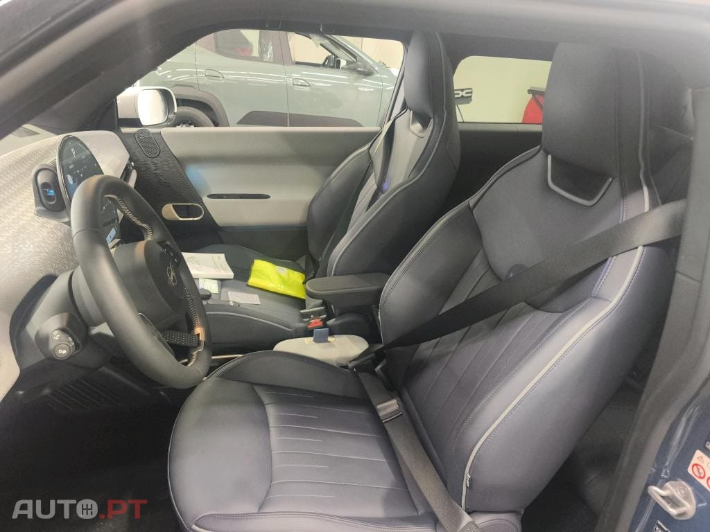 MINI Cooper Cooper SE Favoured M