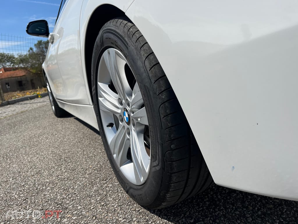 BMW 318 d Touring Sport Line