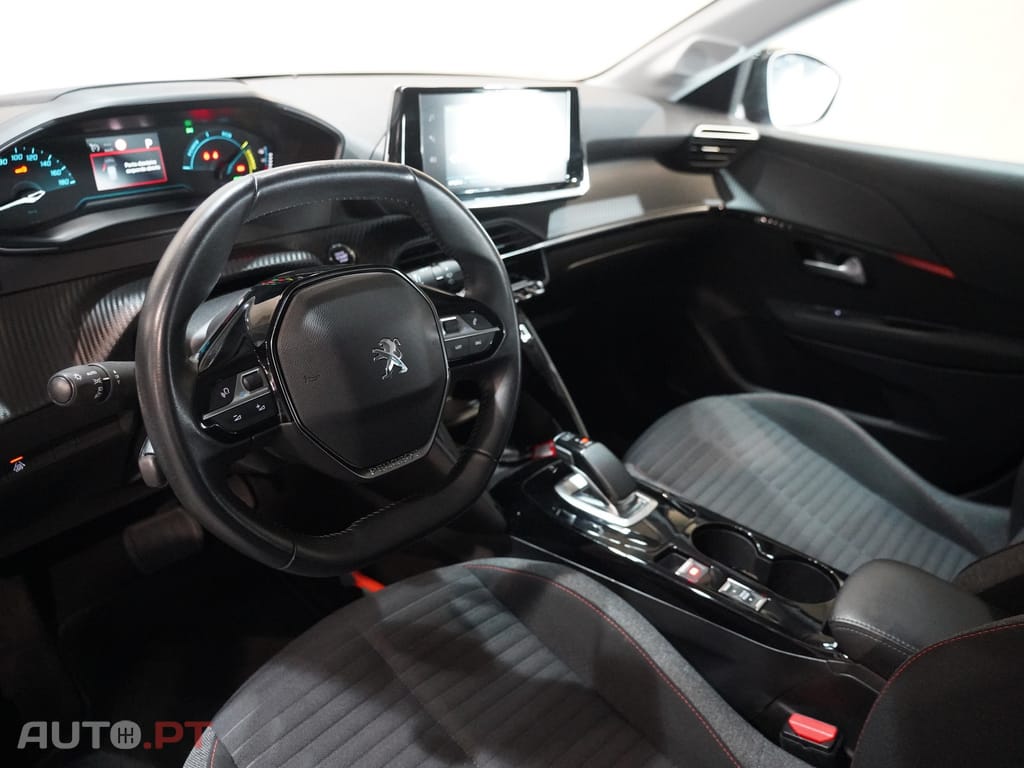 Peugeot E-208 50 kWh Active Pack