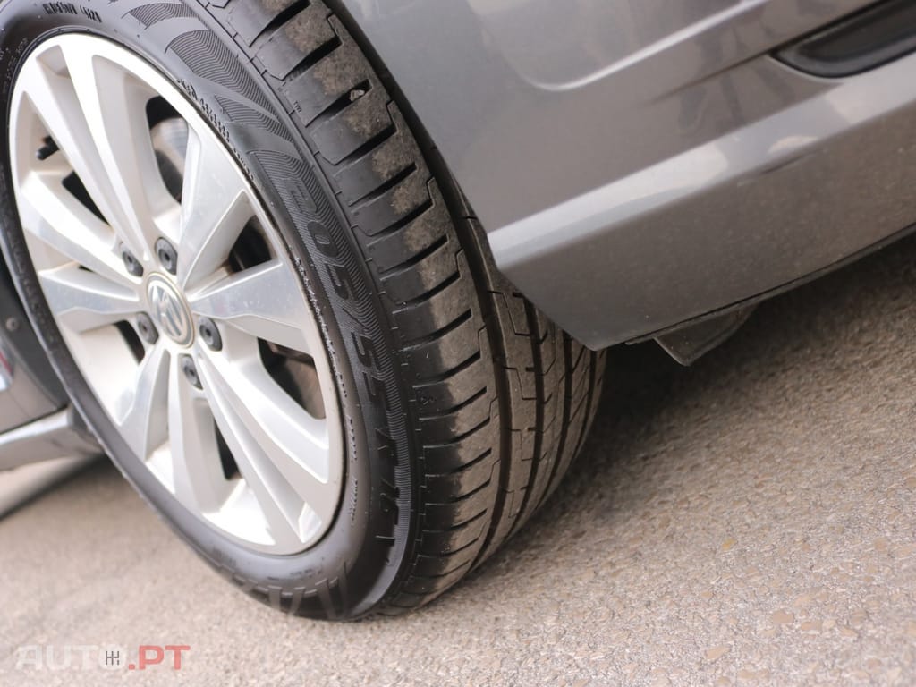 Volkswagen Golf 1.6 TDI Highline