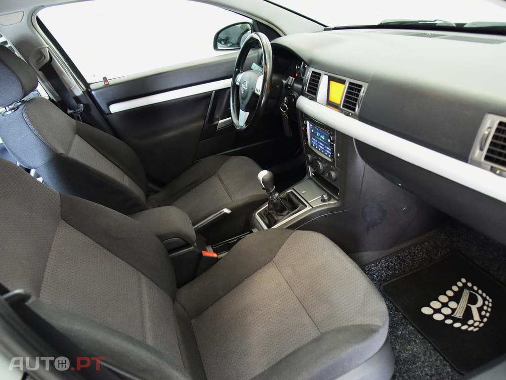 Opel Vectra GTS 1.9 CDTi