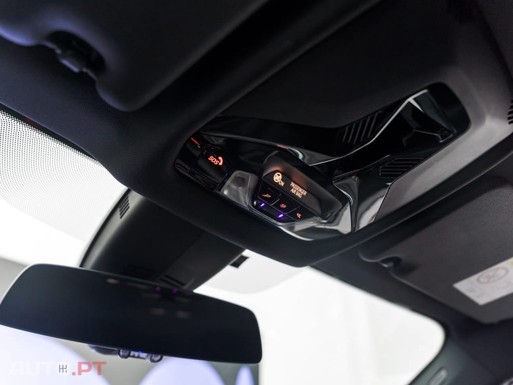 BMW 118 i Pack Desportivo M Auto