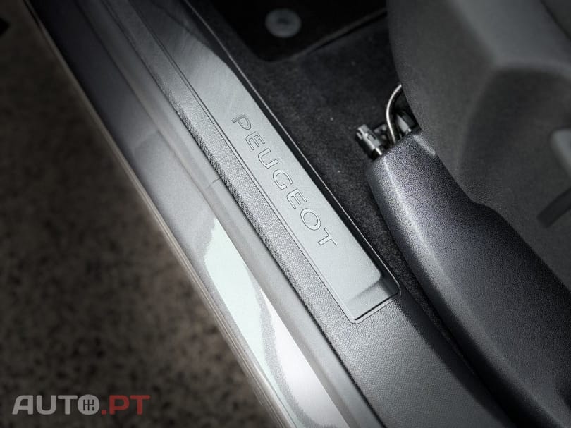 Peugeot 3008 1.5 BlueHDi Active Pack
