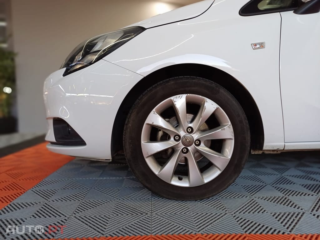 Opel Corsa 1.4 Enjoy Easytronic