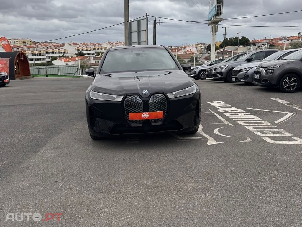 BMW iX xDrive40
