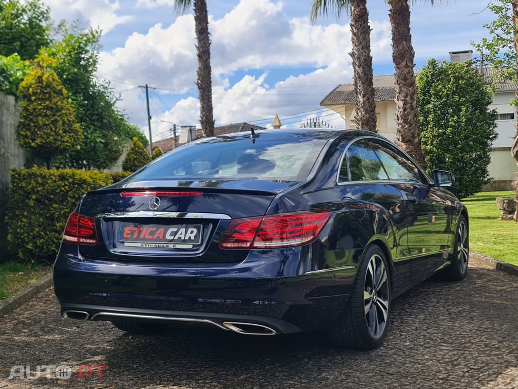 Mercedes-Benz E 220 CDi BlueEfficiency Auto