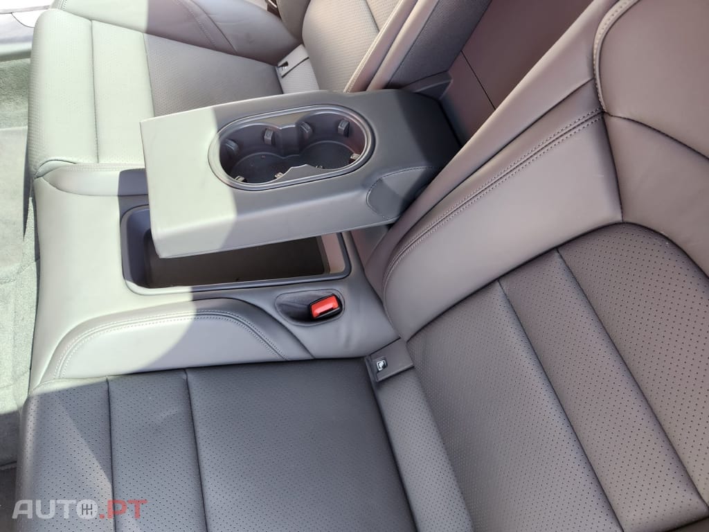 Porsche Taycan 4S bateria Performance Plus