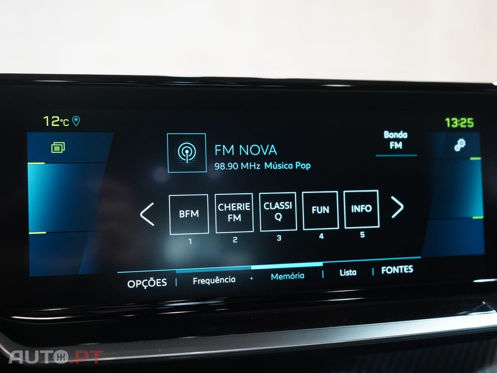 Peugeot E-208 50 kWh GT