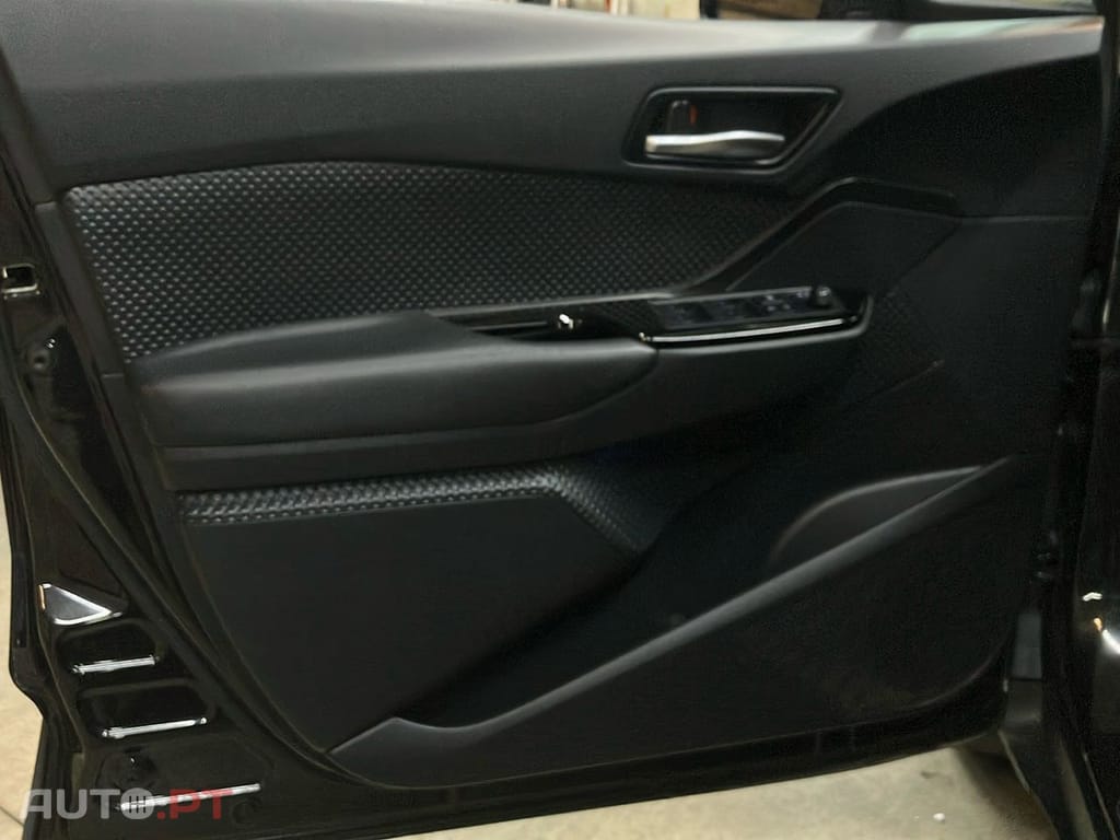 Toyota C-HR 1.8 Hybrid Comfort