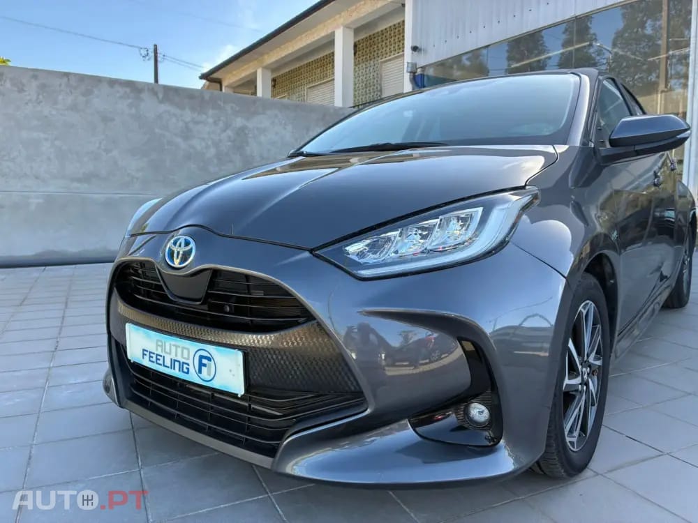 Toyota Yaris 1.5 HSD Exclusive+Pack Luxury