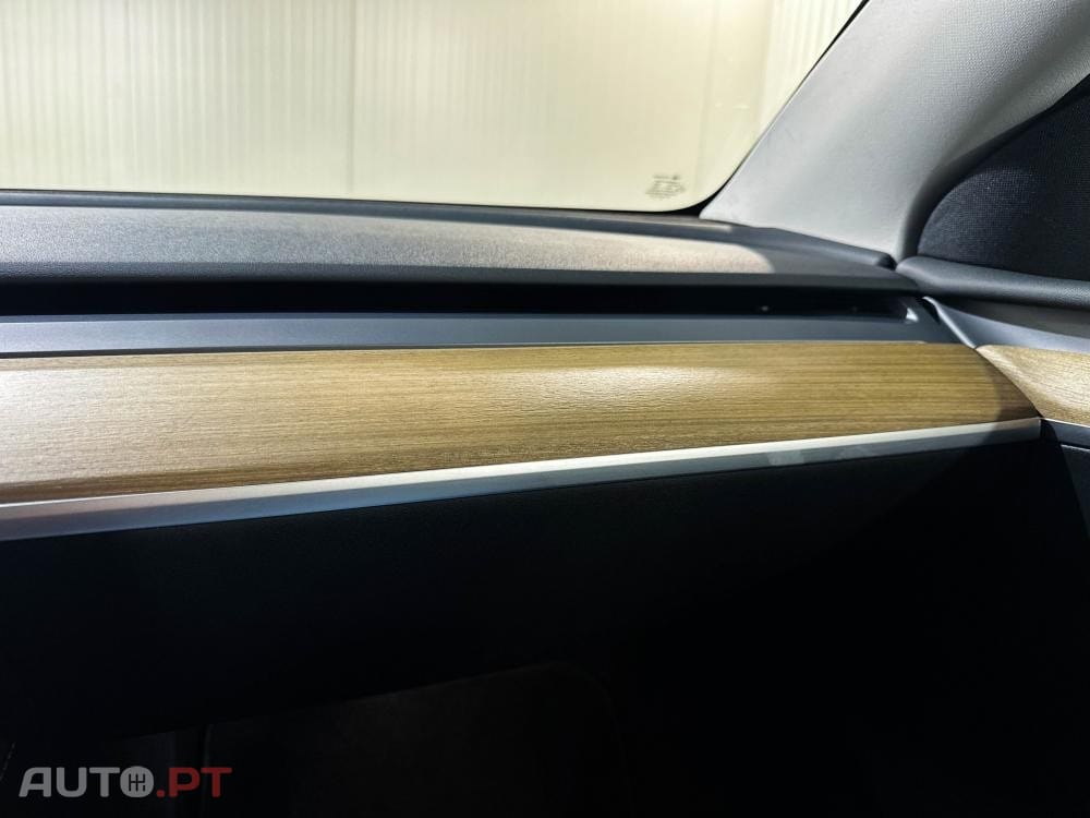 Tesla Model Y Long Range Dual Motor AWD