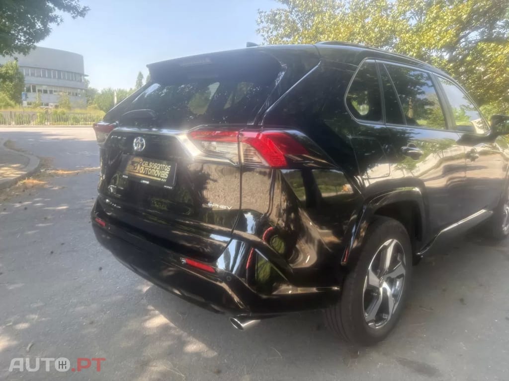 Toyota RAV4 2,5 Teamplayer