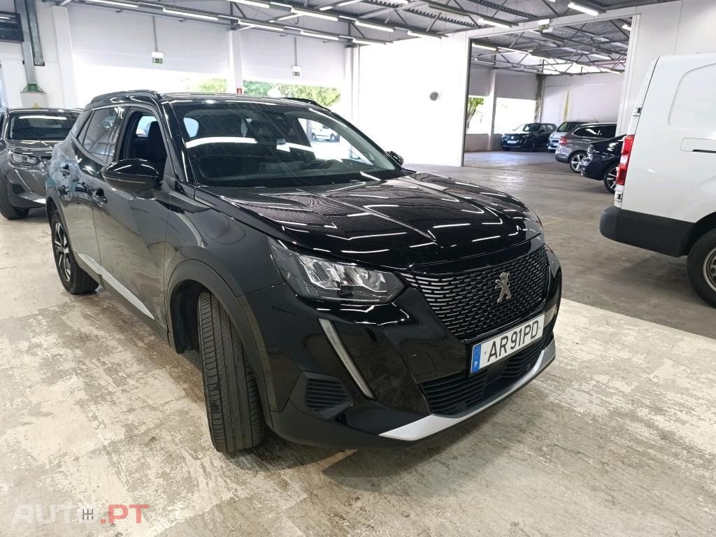 Peugeot 2008 1.2 PureTech Allure