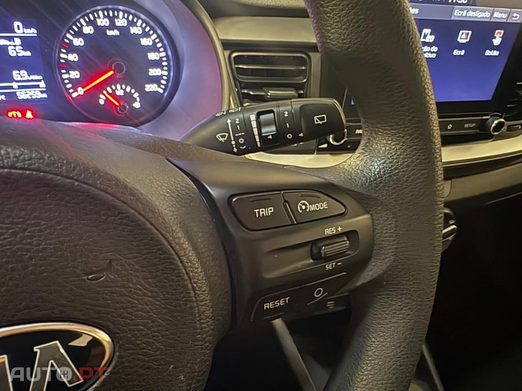 Kia Stonic 1.2 by FILA