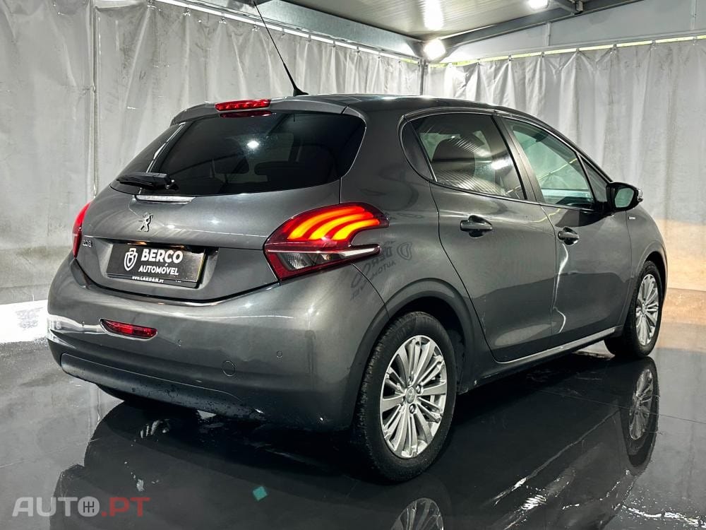 Peugeot 208 1.2 PureTech Allure