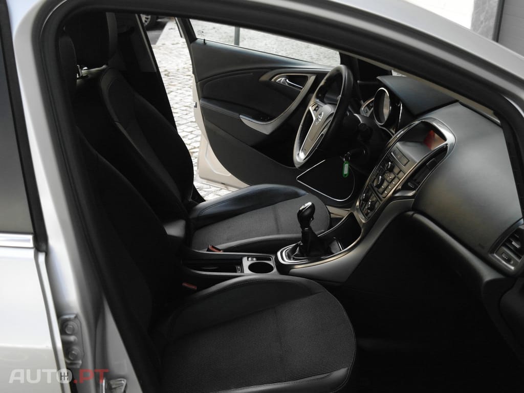 Opel Astra Sports Tourer 1.7 CDTi Cosmo