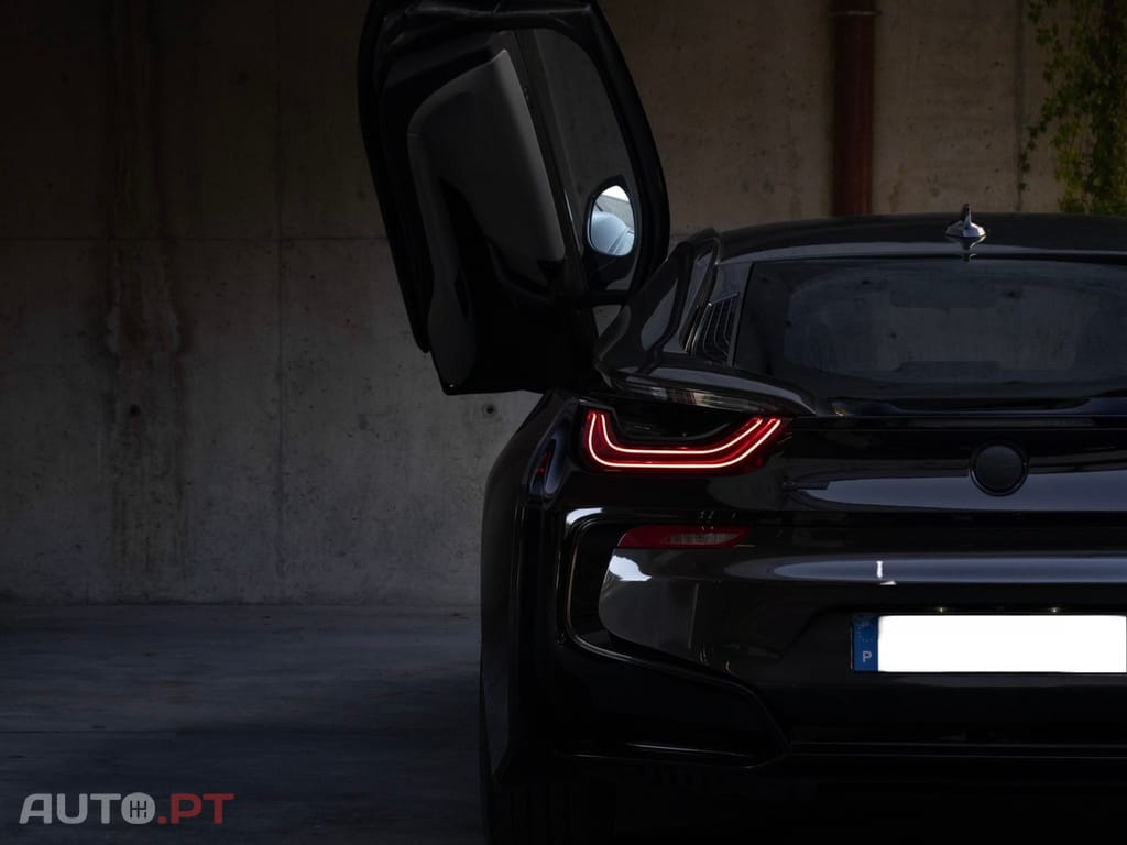 BMW i8 Standard
