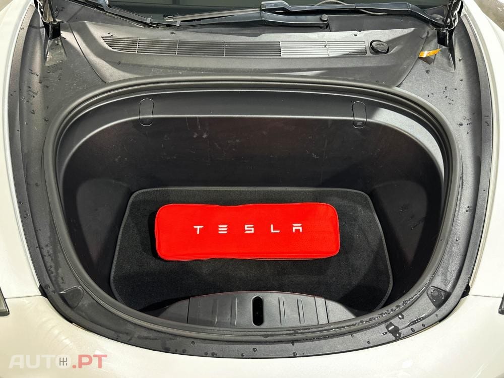 Tesla Model 3 Long-Range Dual Motor AWD