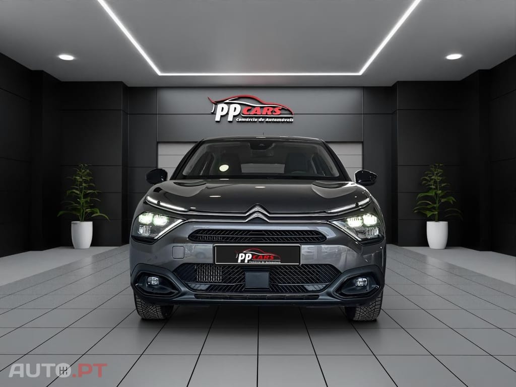 Citroen C4 BlueHDi 130 Stop&Start EAT8 SHINE