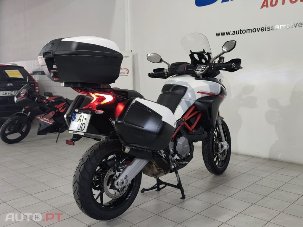 Ducati Multistrada 950 S  GP White
