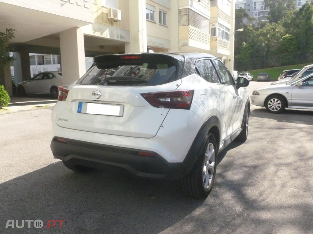 Nissan Juke 1.0 DIG-T N-Connecta Auto
