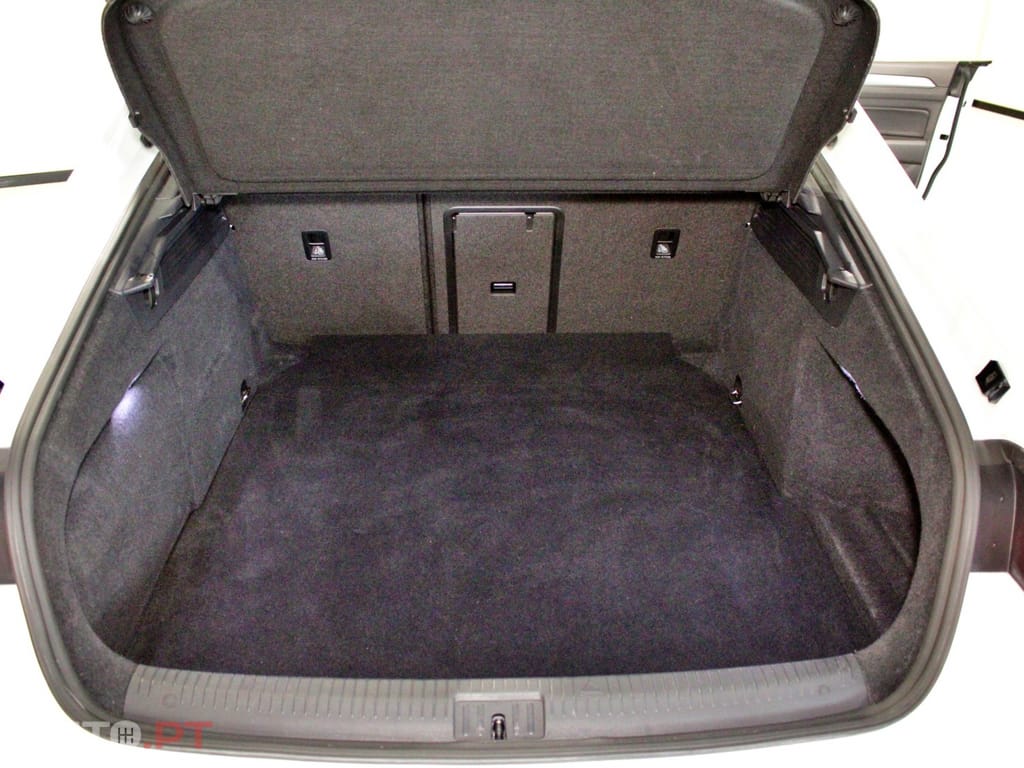 Volkswagen Arteon 2.0 TDI R-Line DSG 4Motion