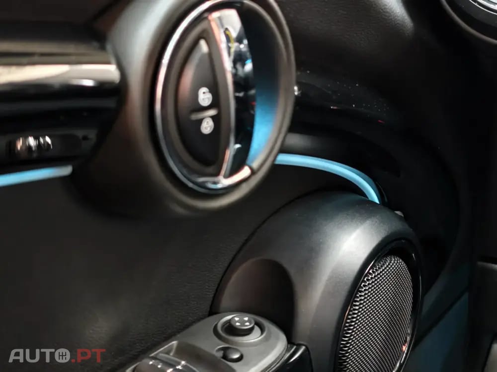 MINI Cooper Cooper SE