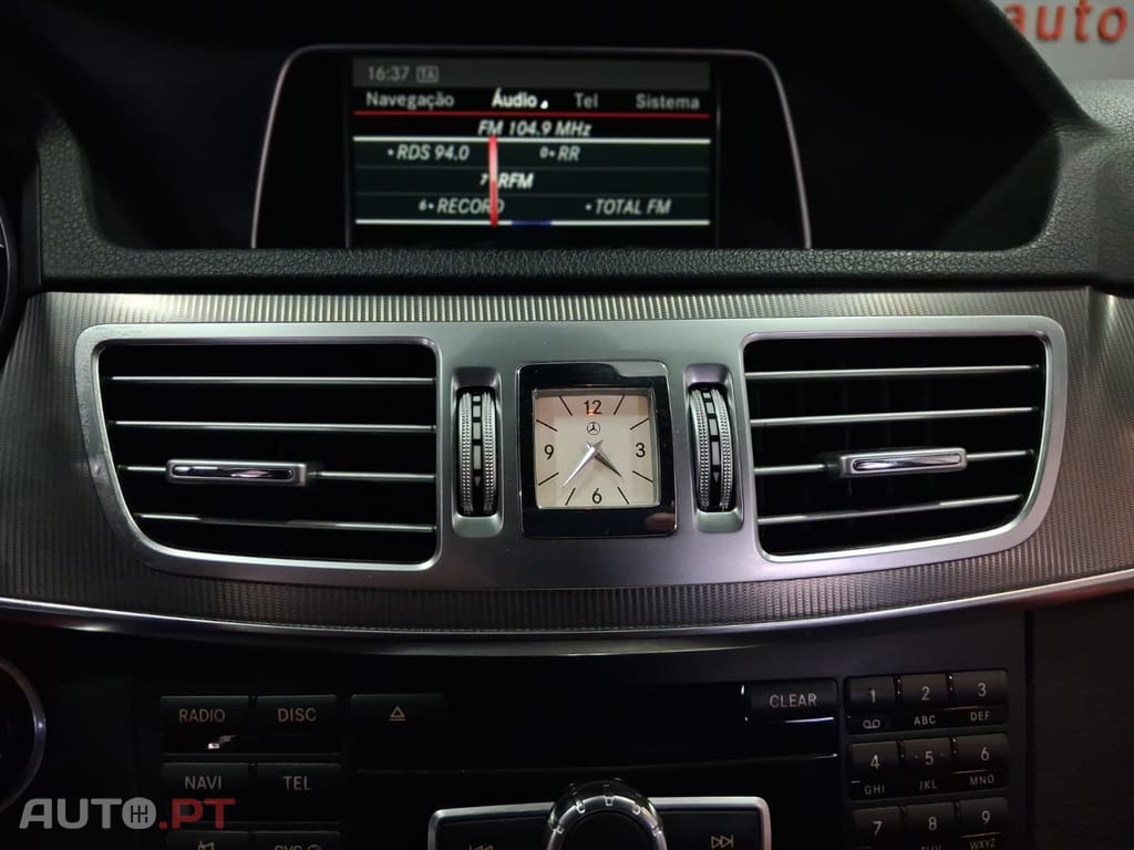 Mercedes-Benz E 300 BlueTEC Hybrid Avantgarde