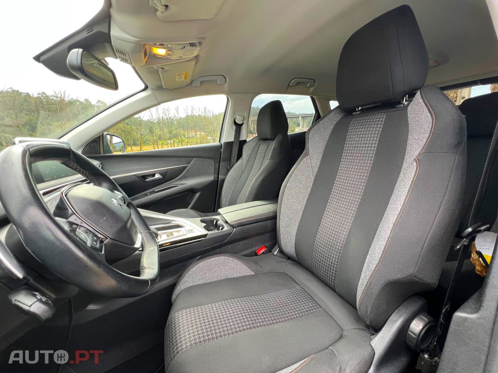 Peugeot 3008 1.5 BlueHDi Active Pack EAT8