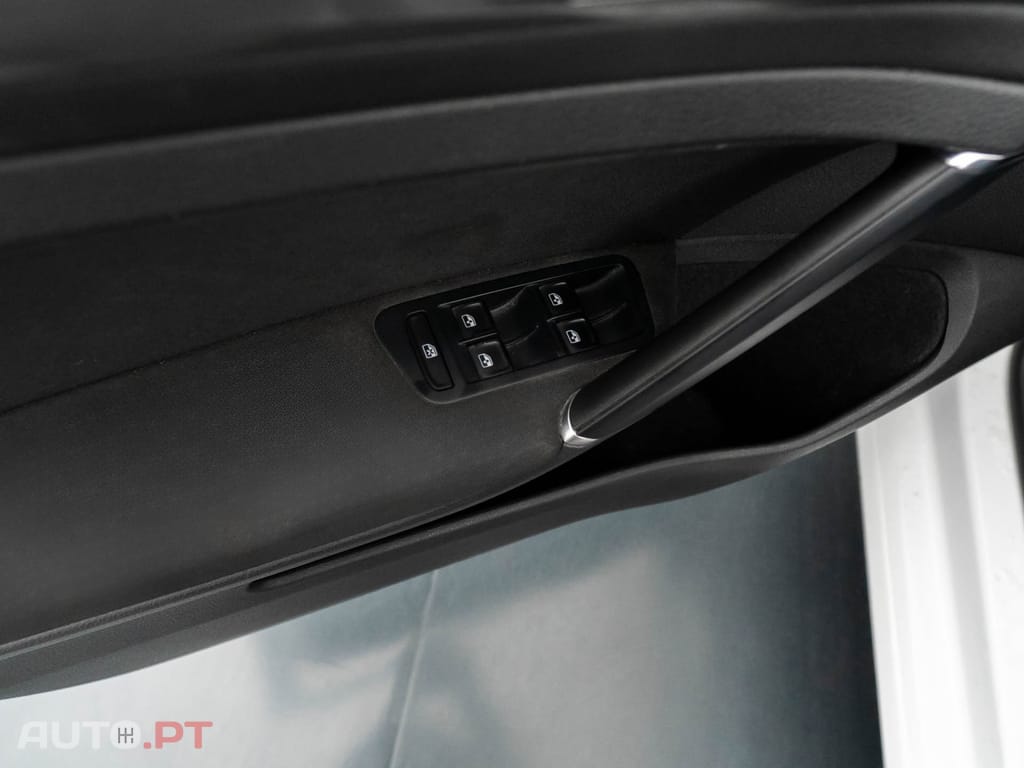 Volkswagen e-Golf AC/DC