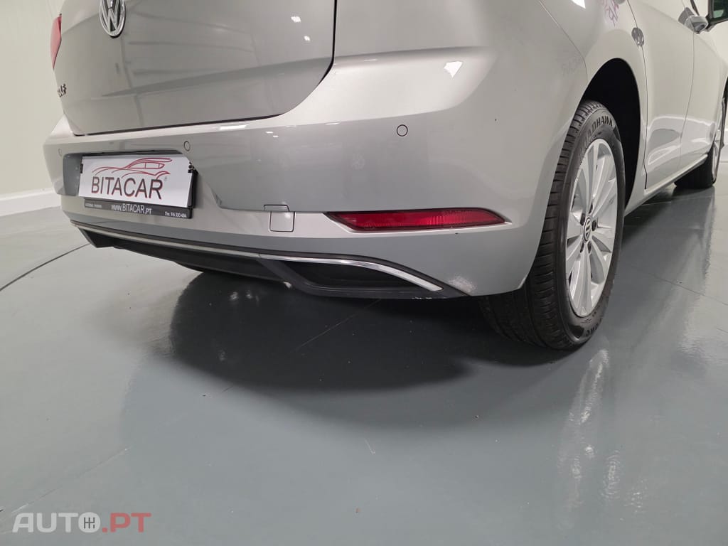 Volkswagen Golf 1.6 TDI Confortline