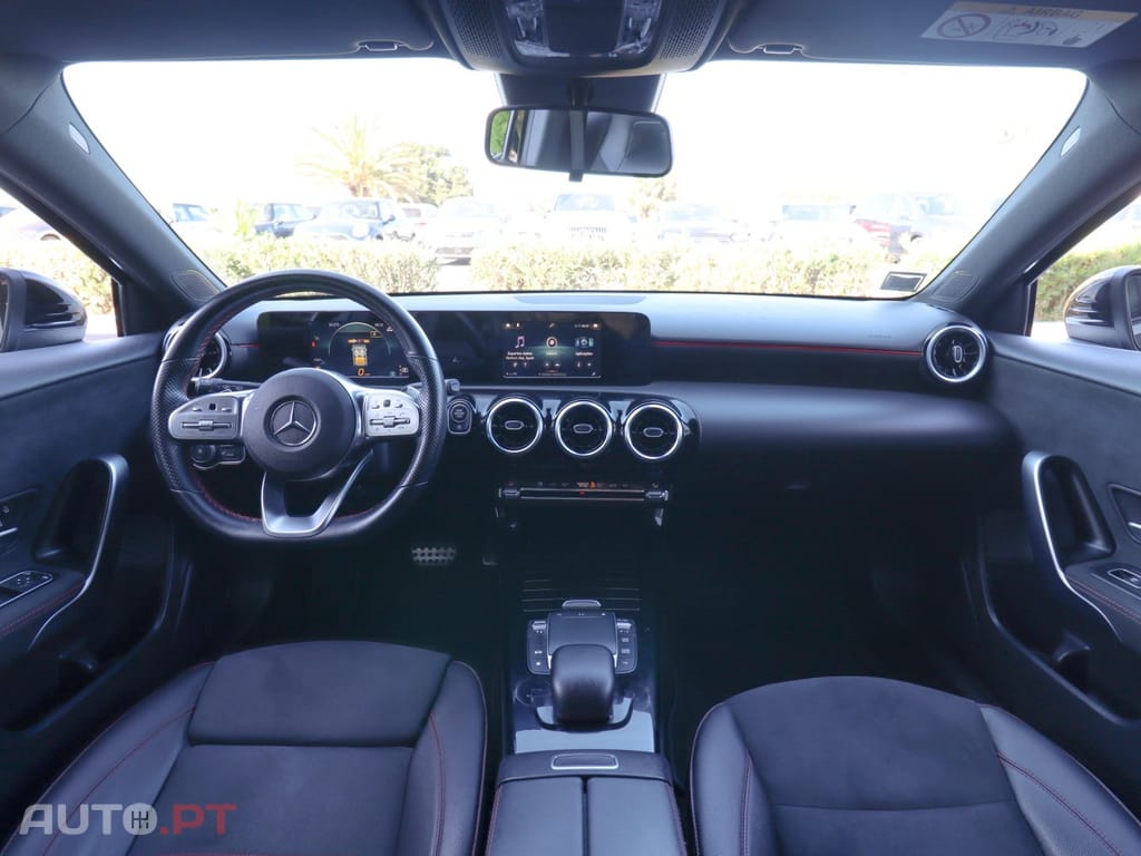 Mercedes-Benz A 180 d AMG Line Aut. — fotografia 8