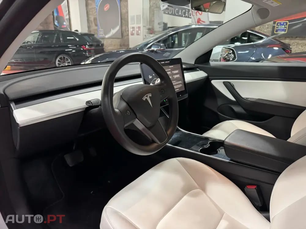 Tesla Model 3 Standard RWD Plus