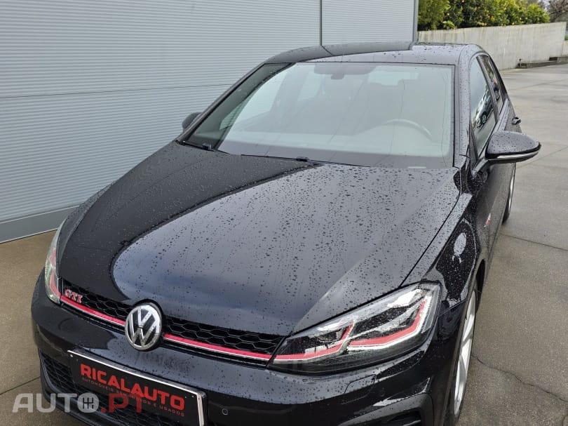 Volkswagen Golf GTI (BlueMotion ) DSG Performance
