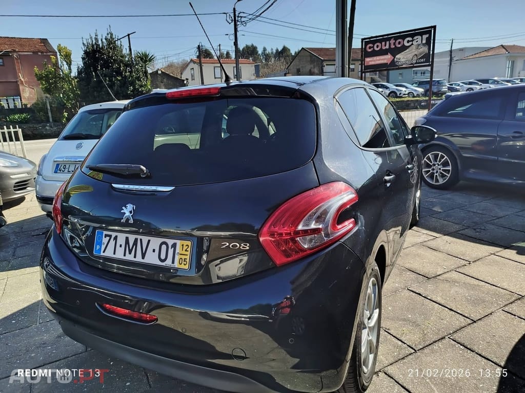 Peugeot 208 1.4 HDi Active — fotografia 7