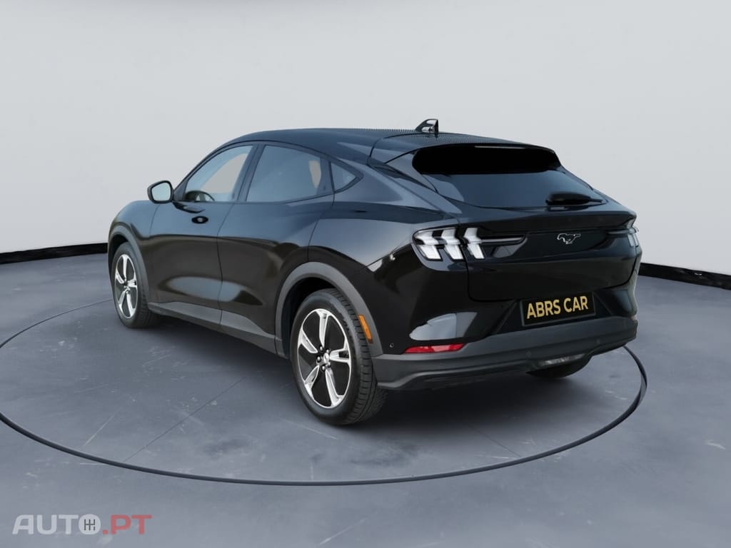 Ford Mustang Mach-E Standard