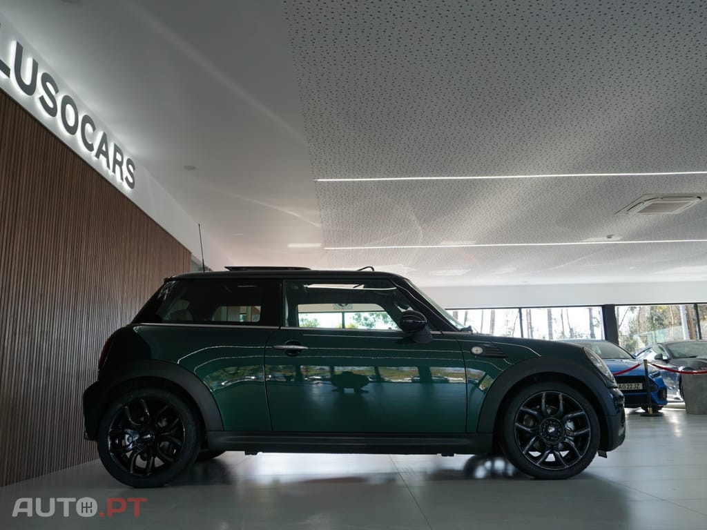 MINI Cooper Cooper D