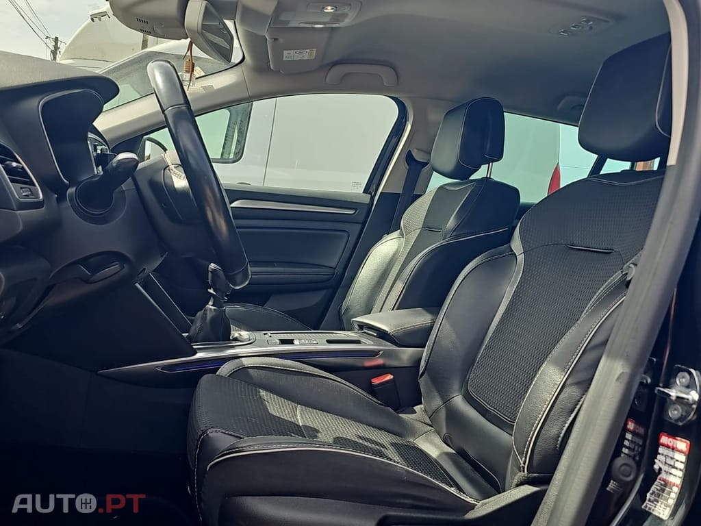 Renault Mégane Sport Tourer 1.5 Blue dCi Bose Edition