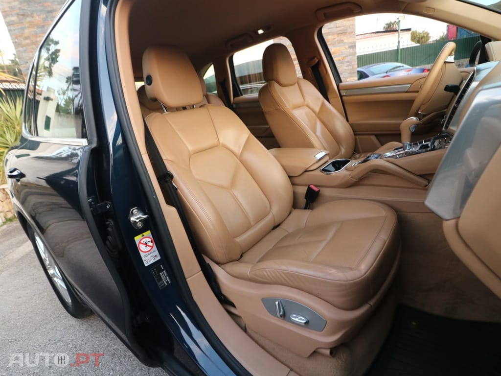 Porsche Cayenne S Hybrid