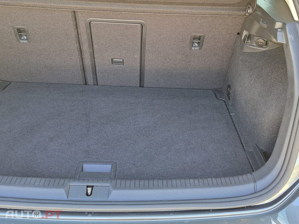 Volkswagen Golf 1.6 TDI DSG  Confortline