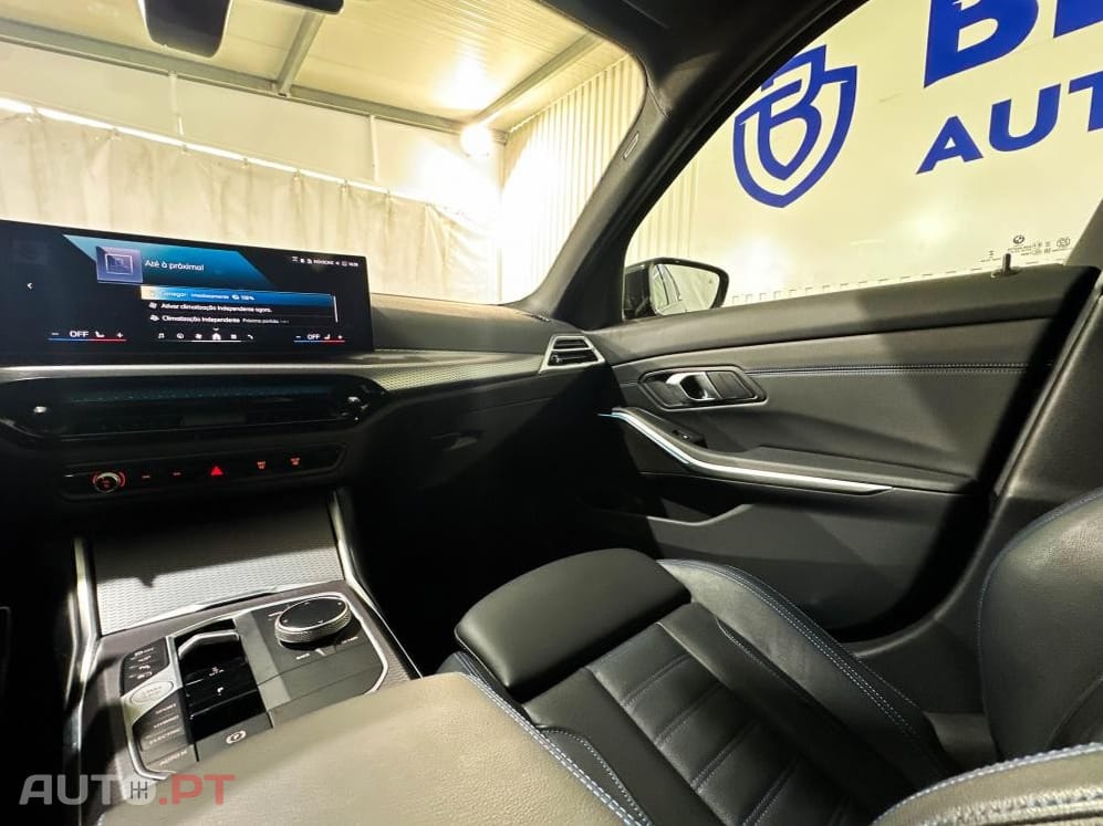 BMW 330 e Pack Desportivo M Auto