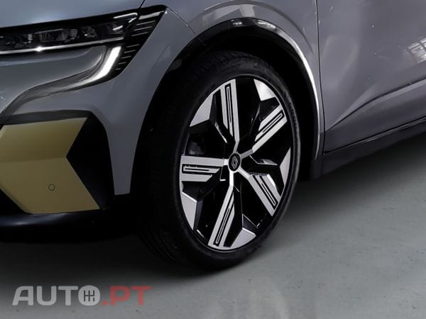 Renault Mégane 100% ELÉTRICO ICONIC 220CV AUTONOMIA CONFORT CA22