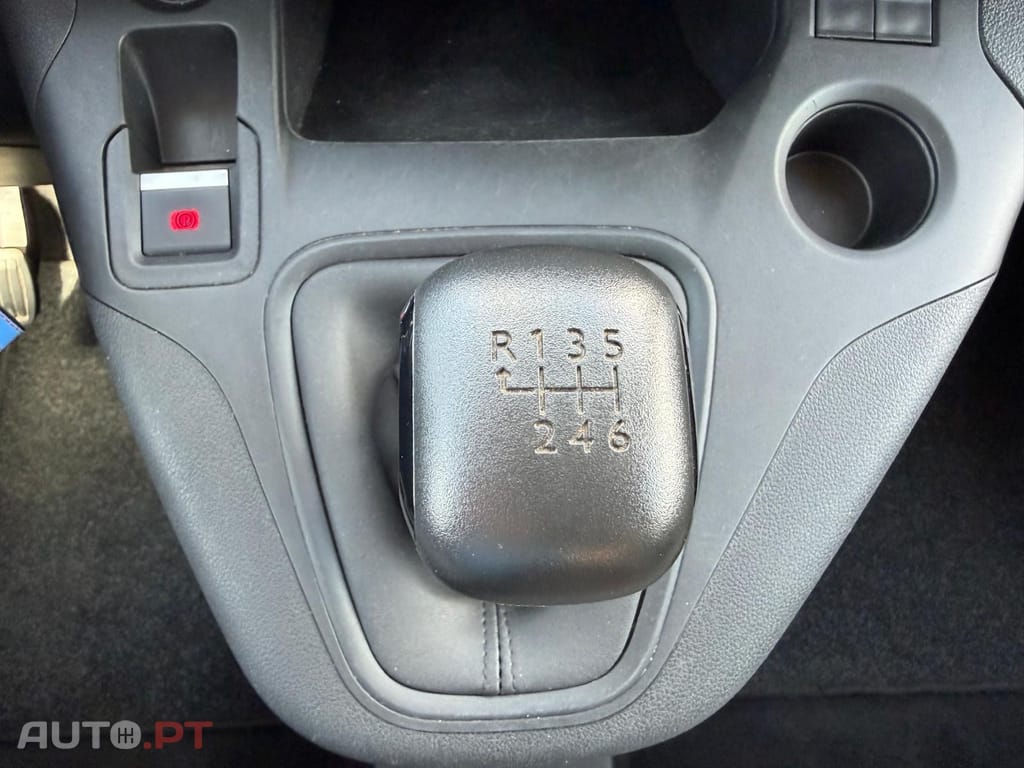 Opel Combo 1.5 D L2H1 Enjoy 102Cv | CARPLAY | IVA DEDUTÍVEL