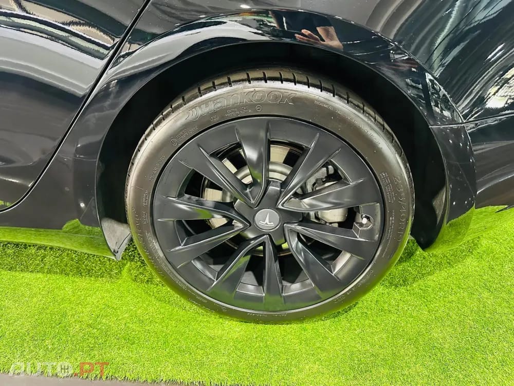 Tesla Model 3 Standard RWD