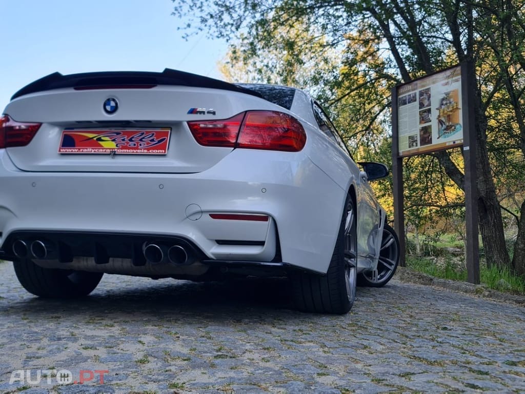 BMW M4 Auto